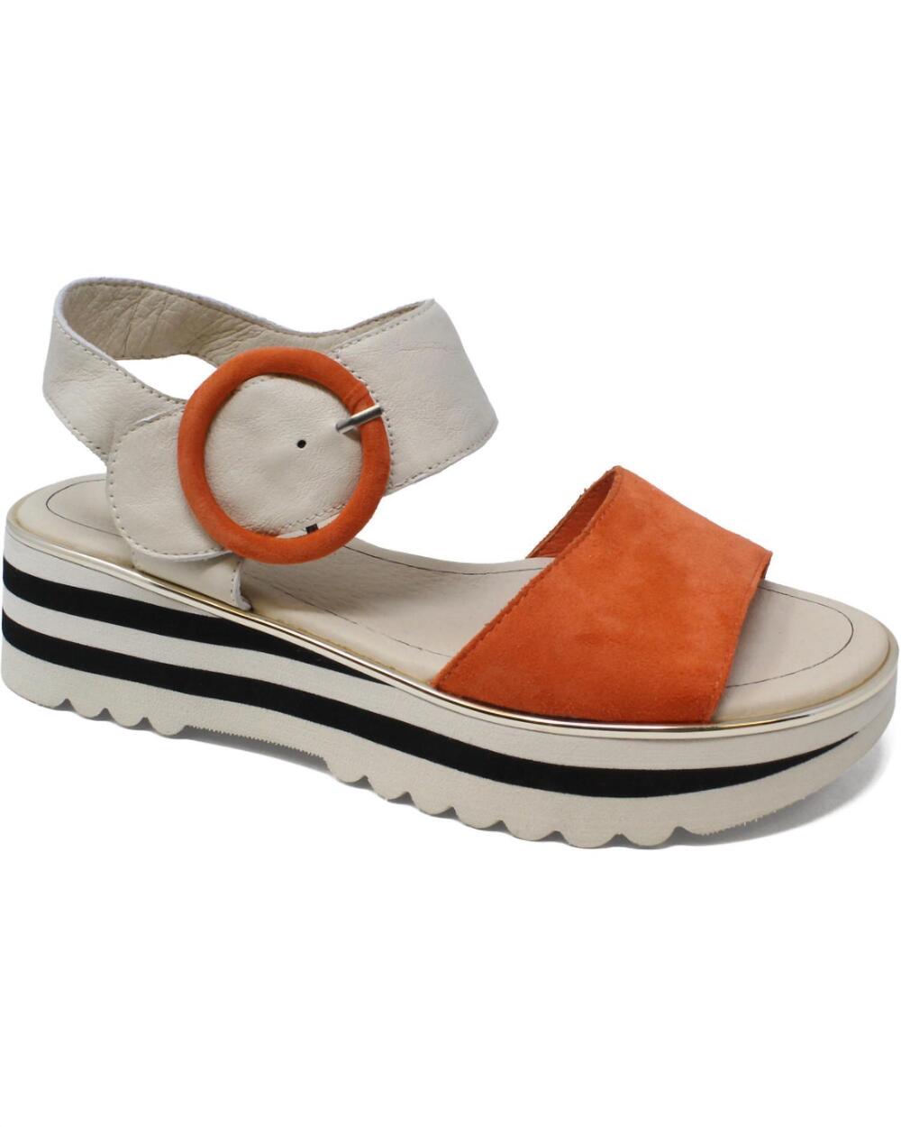 NEW DJANGO & JULIETTE women's harlows platform sandal in dark orange-milk suede-